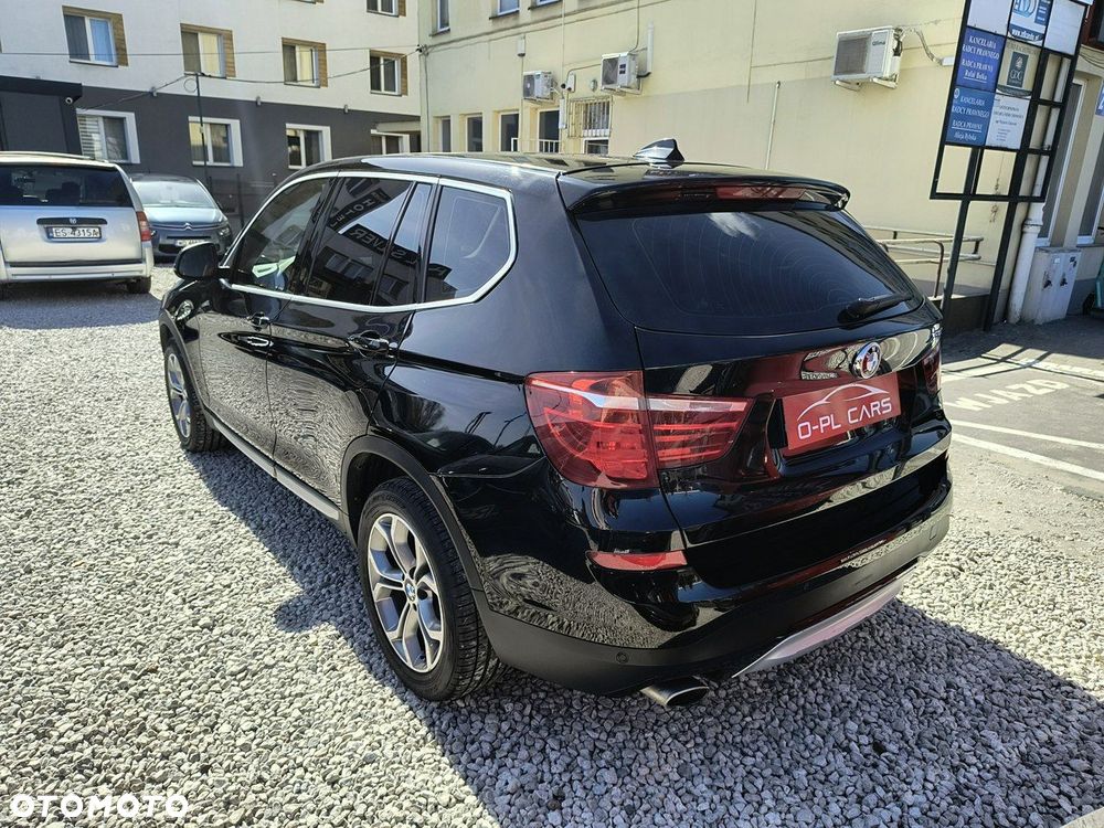 BMW X3 sDrive18d Luxury Line - 24