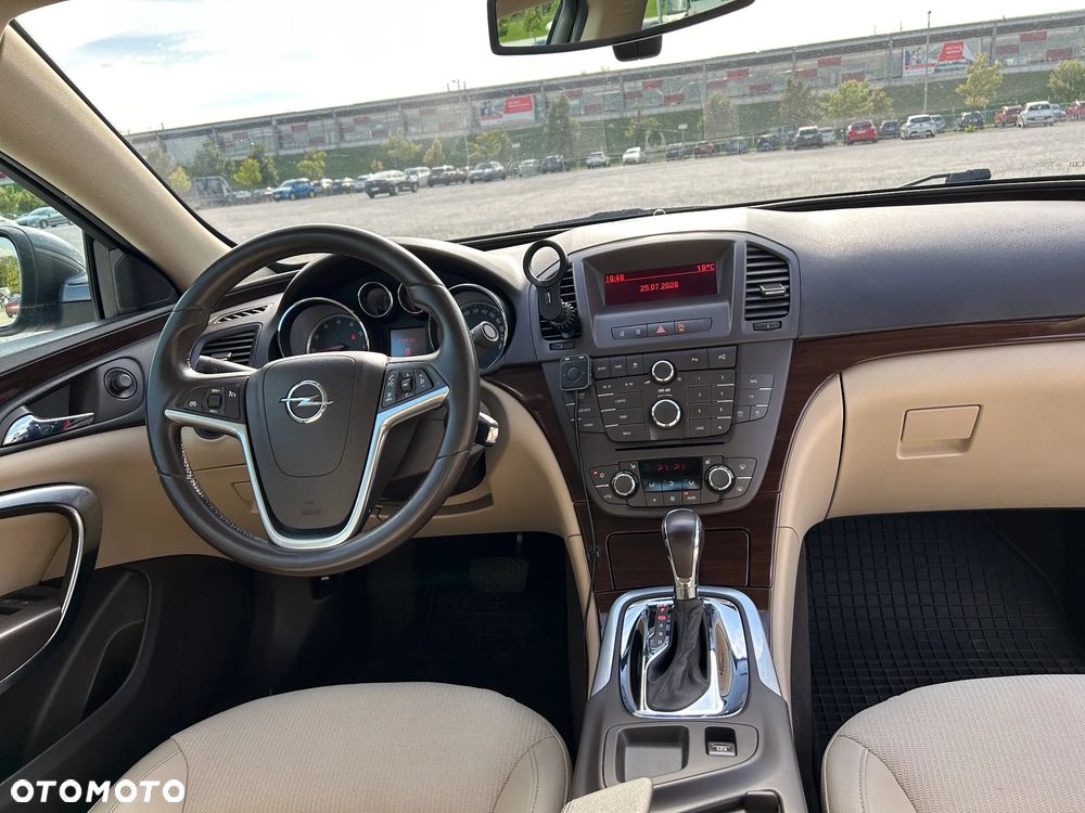 Opel Insignia 2.0 T Cosmo - 16