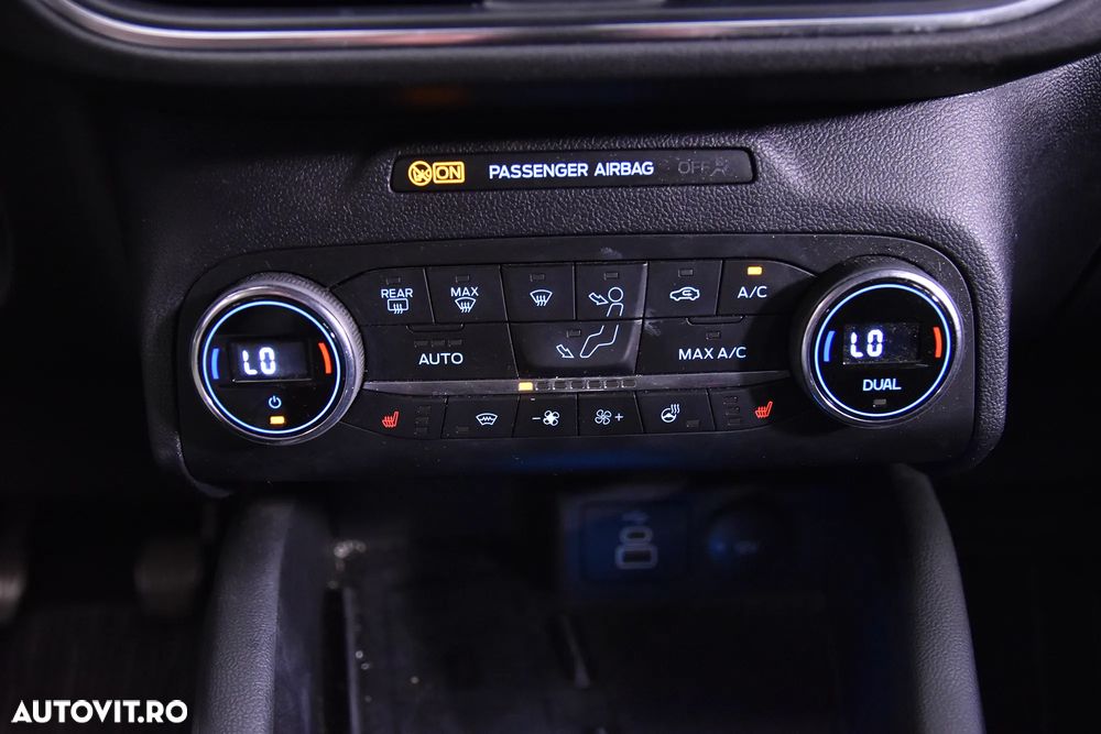 Ford Kuga - 18