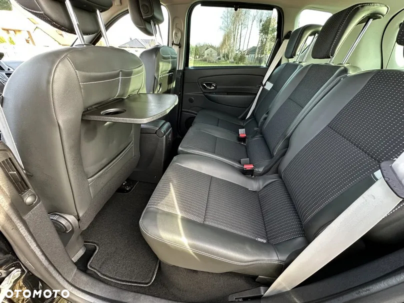 Renault Scenic - 21