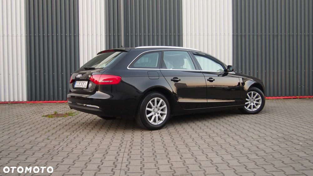 Audi A4 Avant 2.0 TDI DPF Ambiente - 4