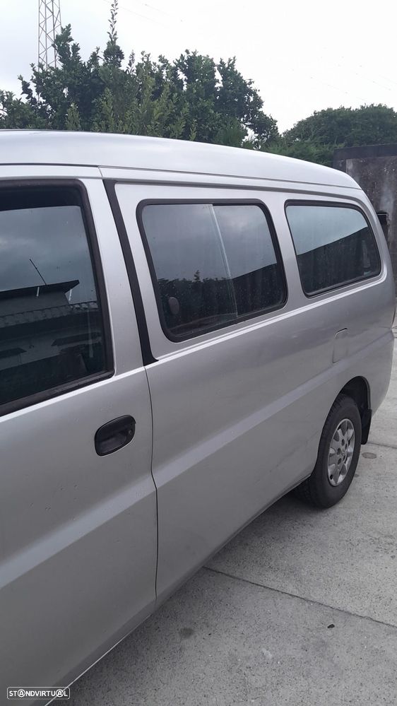 Hyundai H-1 Starex - 11