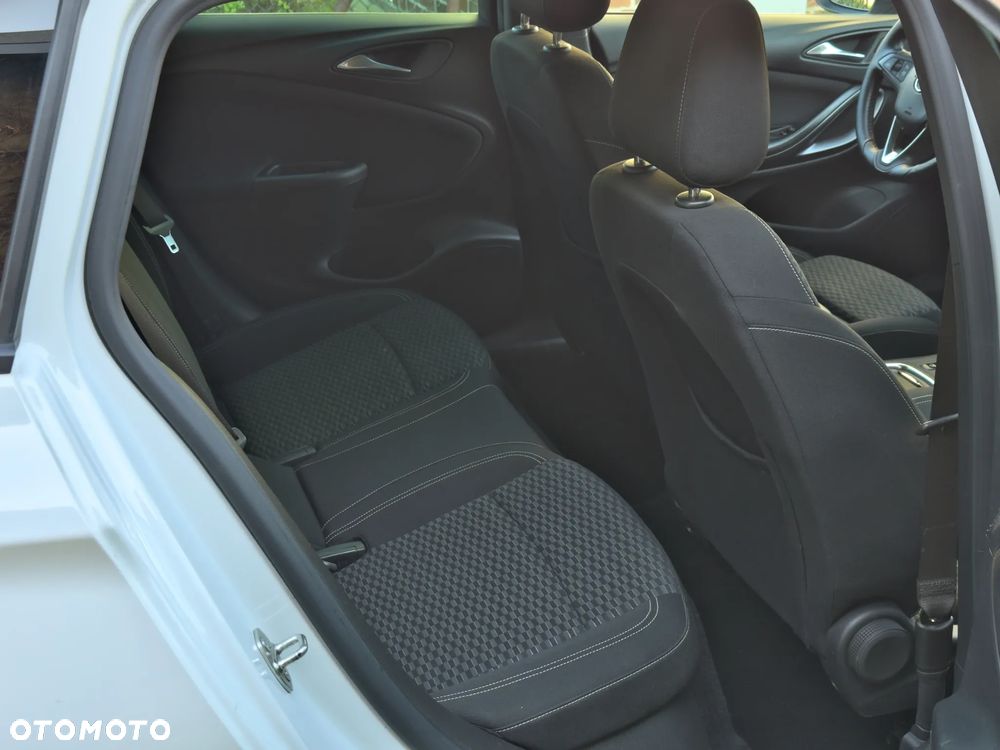 Opel Astra 1.6 CDTI Dynamic S&S - 31