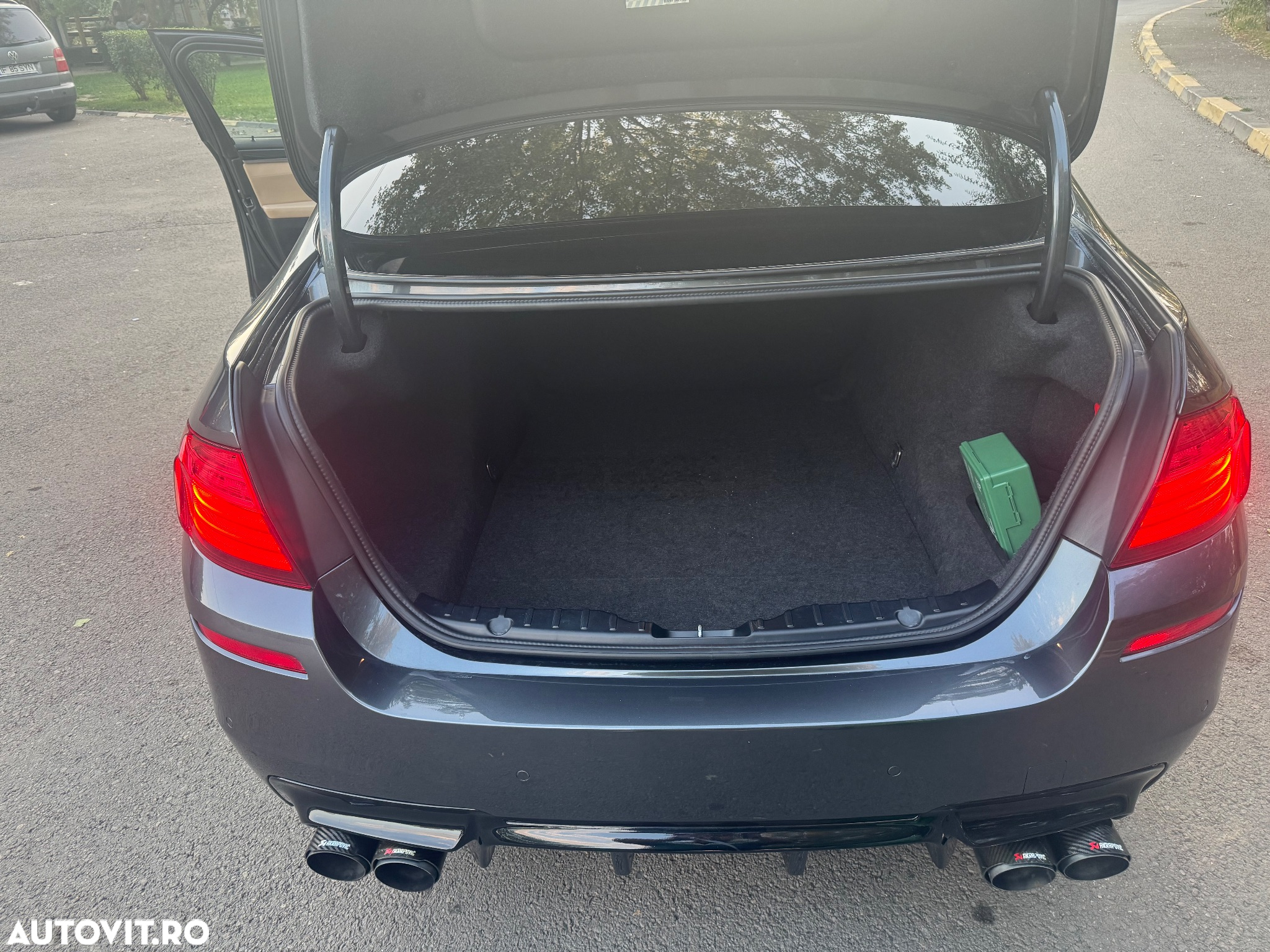 BMW Seria 5 - 32
