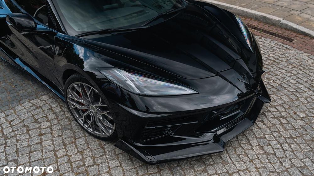 Chevrolet Corvette - 4