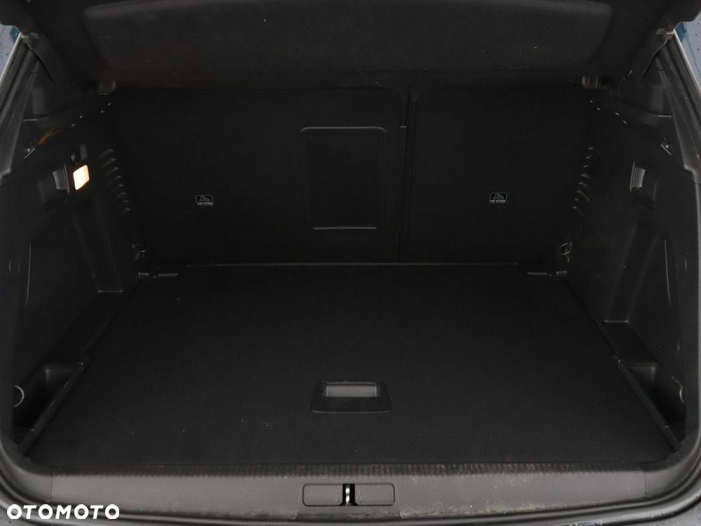 Peugeot 3008 1.2 PureTech Active S&S EAT8 - 21