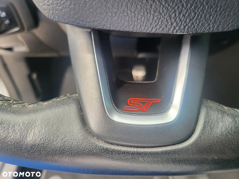 Ford Focus 2.0 TDCi ST-2 - 15