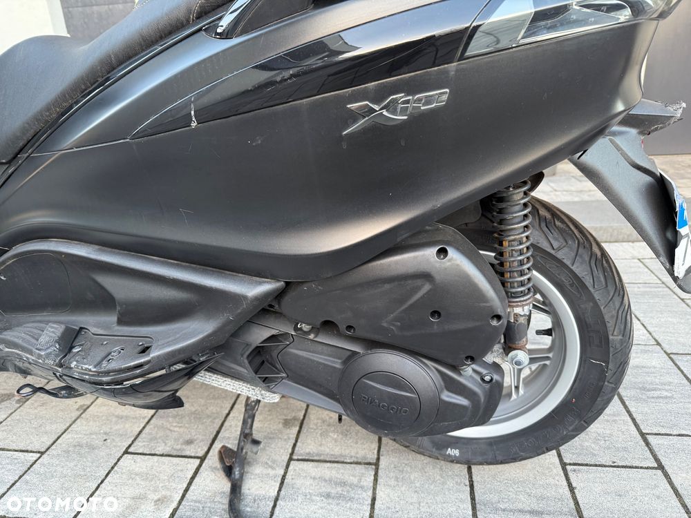 Piaggio X10 - 14