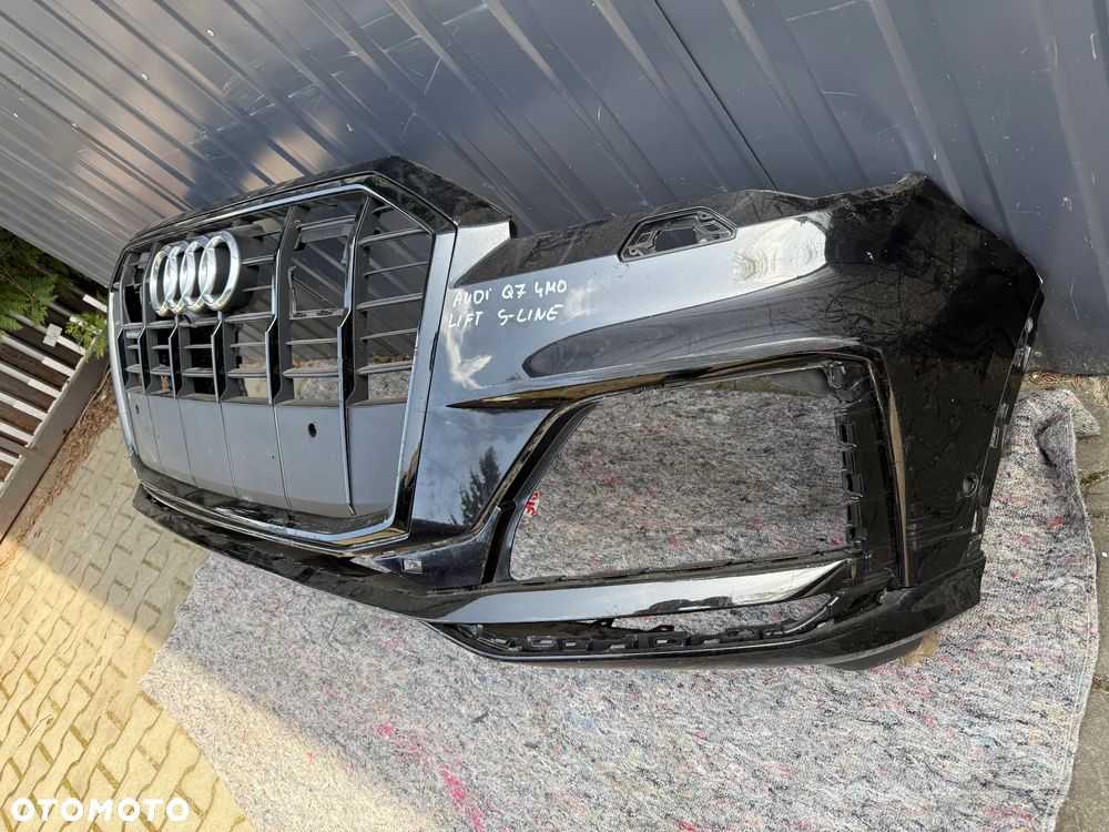 ZDERZAK AUDI Q7 4M0 LIFT S LINE ORYGINAŁ CAŁY - 3