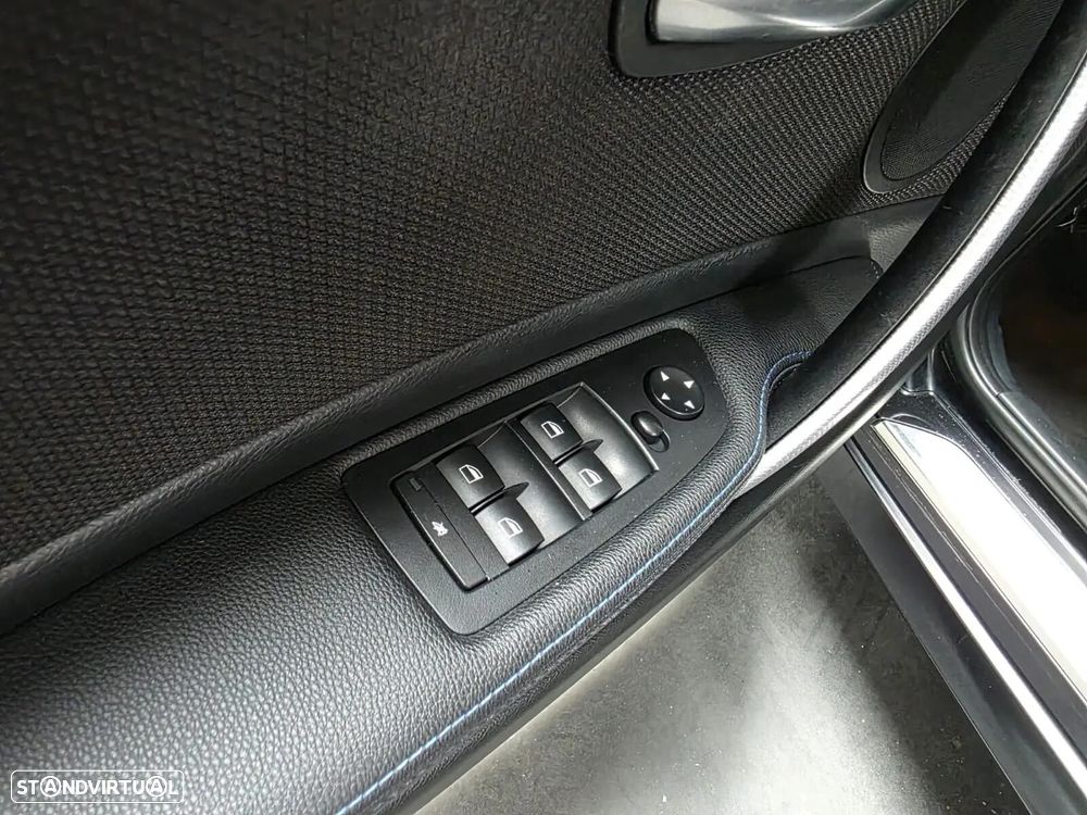 BMW 120 d - 19