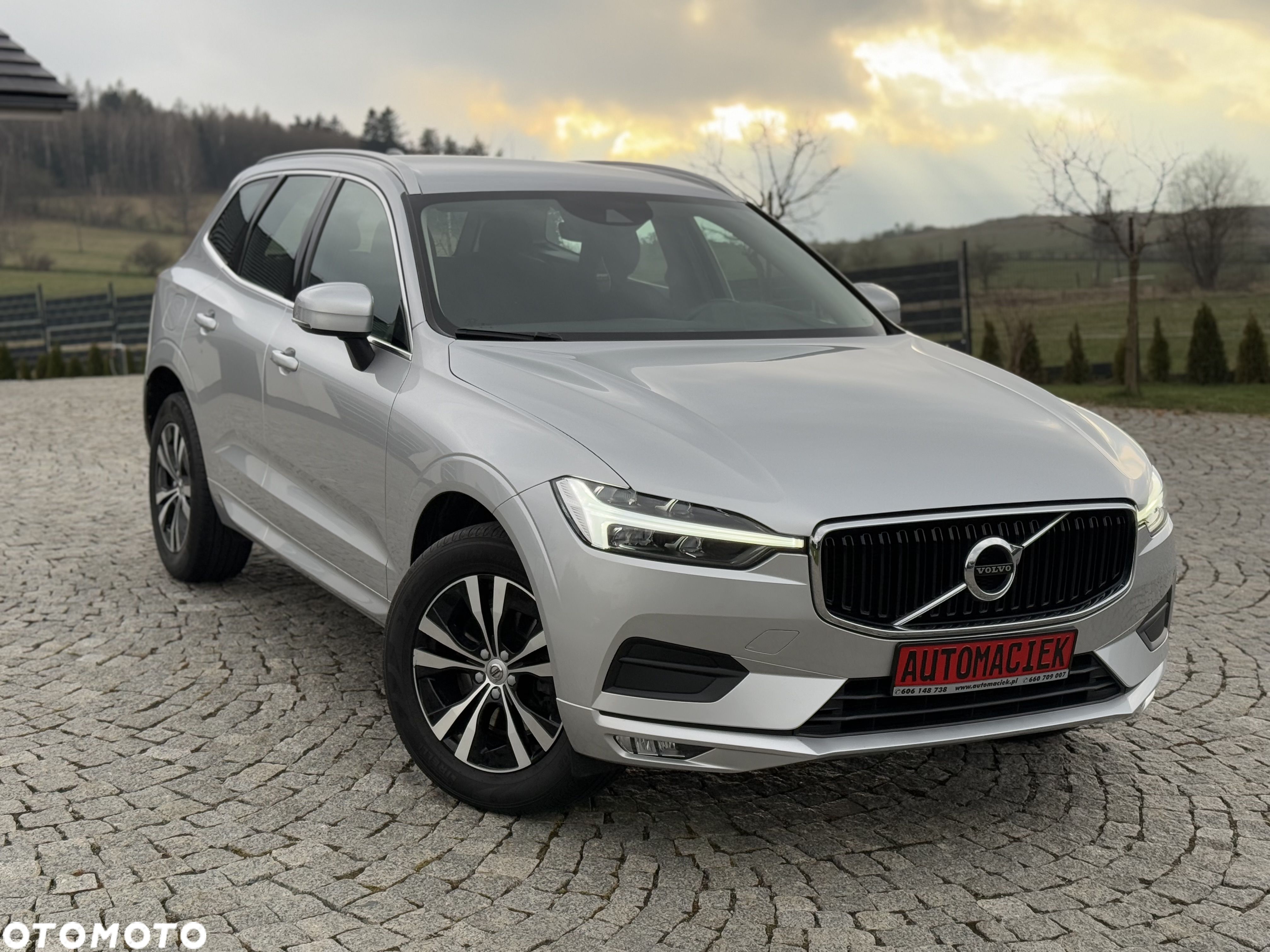Volvo XC 60 B4 D Geartronic Momentum Pro - 1