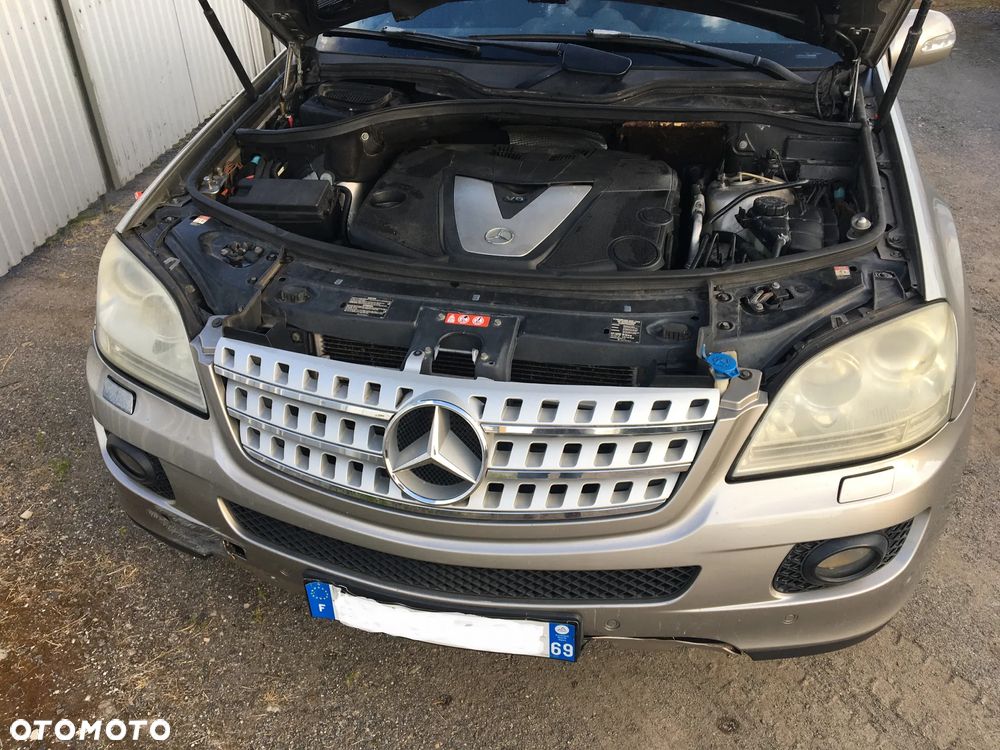 Mercedes-Benz ML - 12