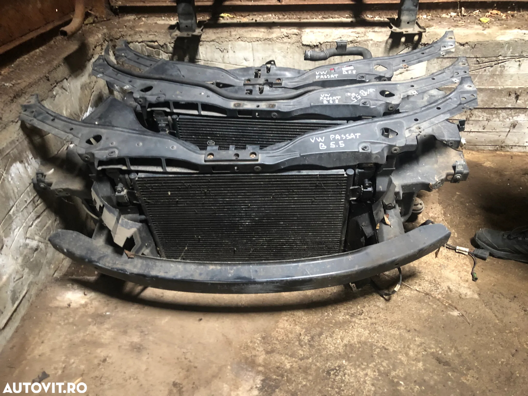 Trager armatura radiatoare fata Volkswagen Passat b5.5 diesel benzina - 2