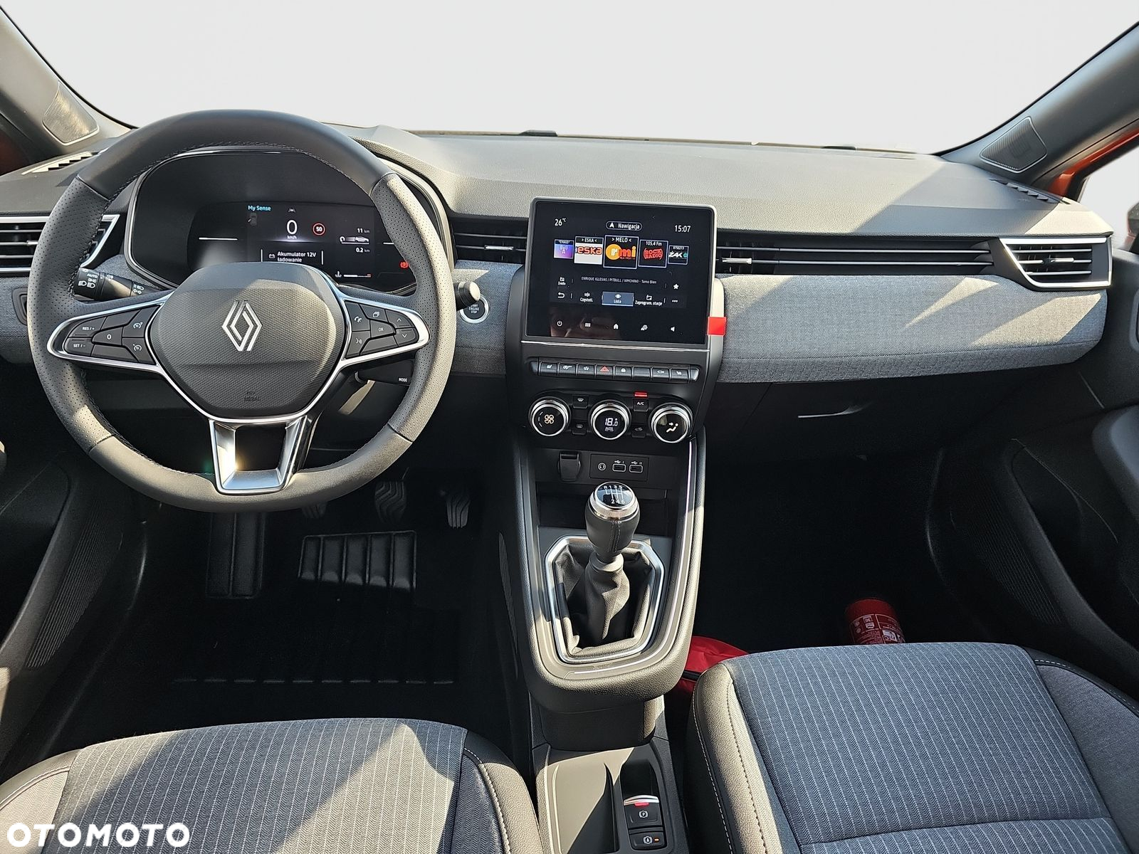 Renault Clio 1.0 TCe Techno - 24