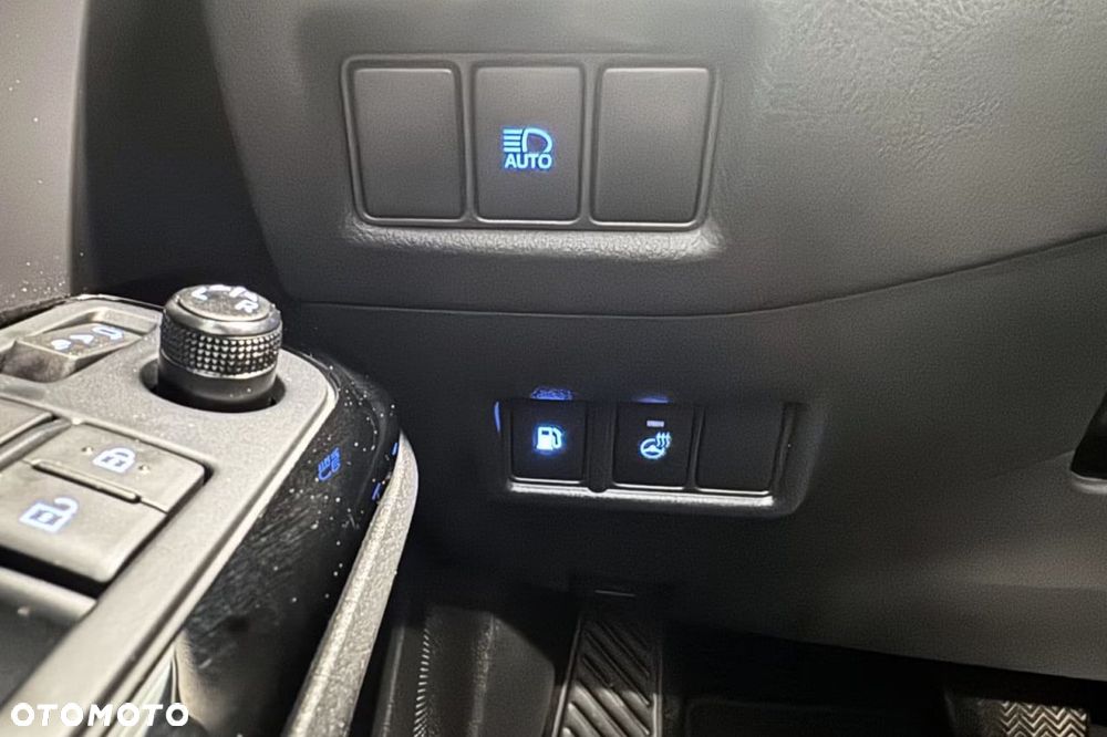 Toyota C-HR Lounge - 12
