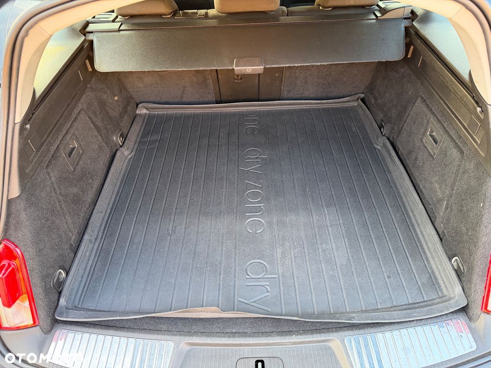 Opel Insignia 1.8 - 15