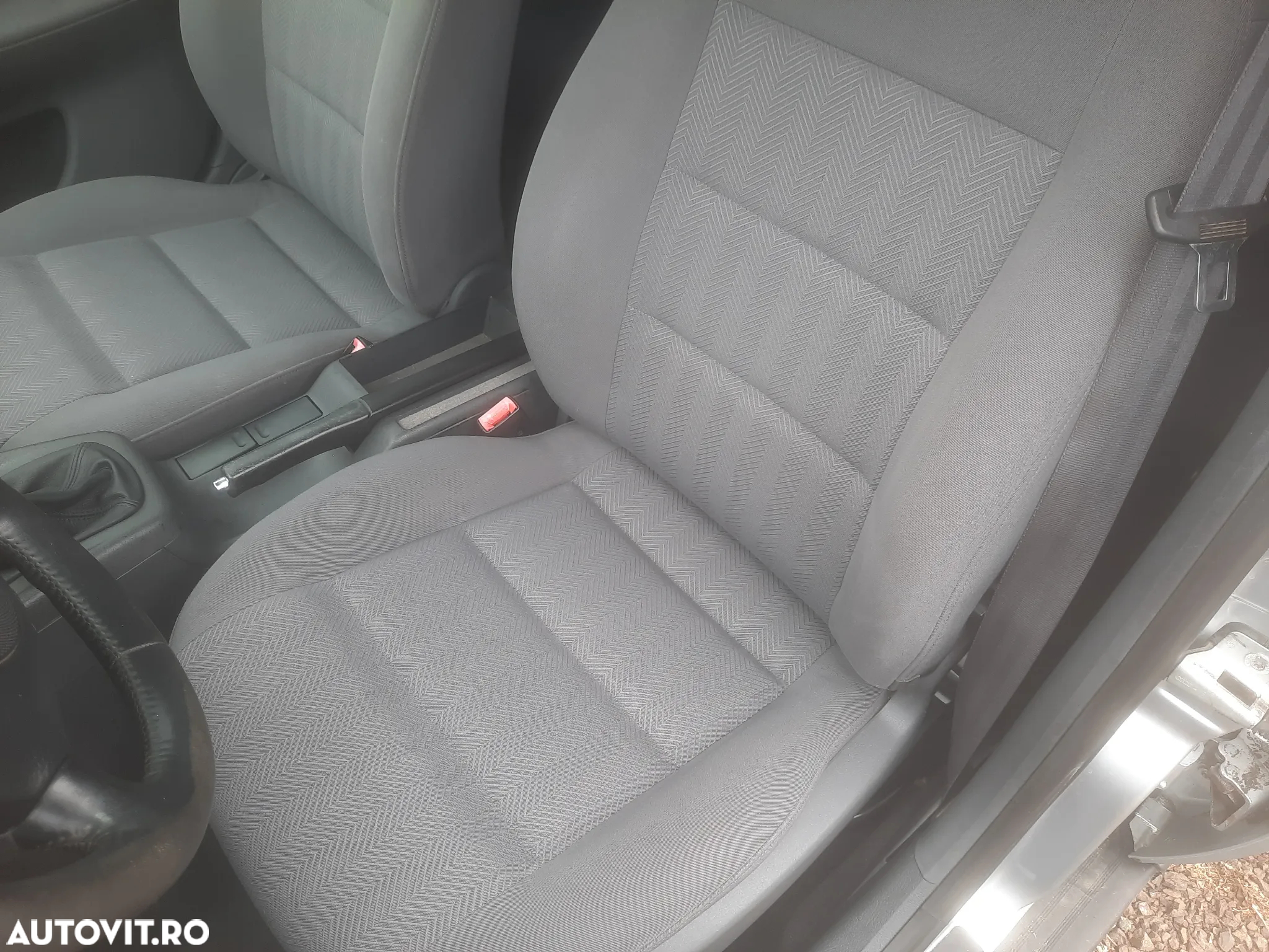 Audi A4 1.6 - 10