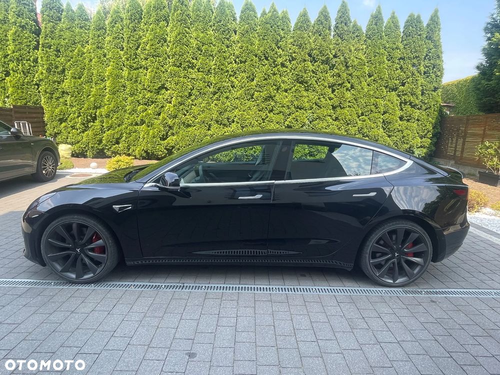 Tesla Model 3 - 5