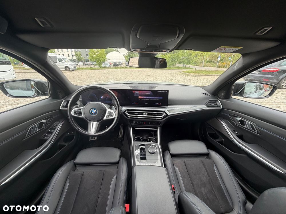 BMW Seria 3 330e PHEV xDrive M Sport - 11