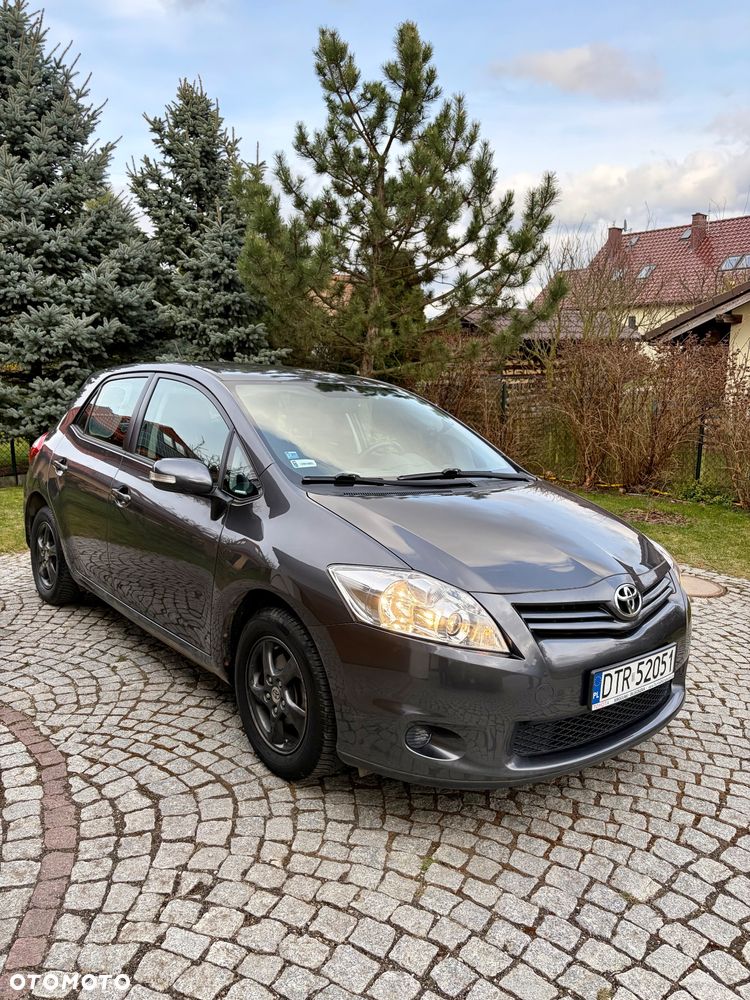 Toyota Auris 1.33 VVT-i Active - 4