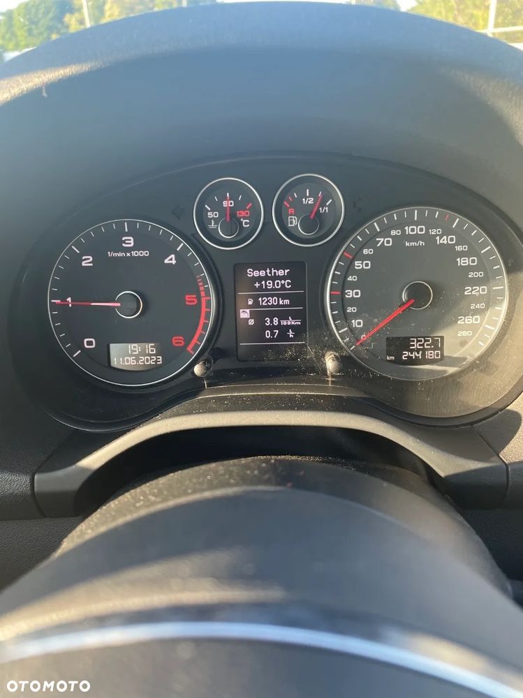 Audi A3 Sportback 2.0 TDI DPF S line Sportpaket plus - 23