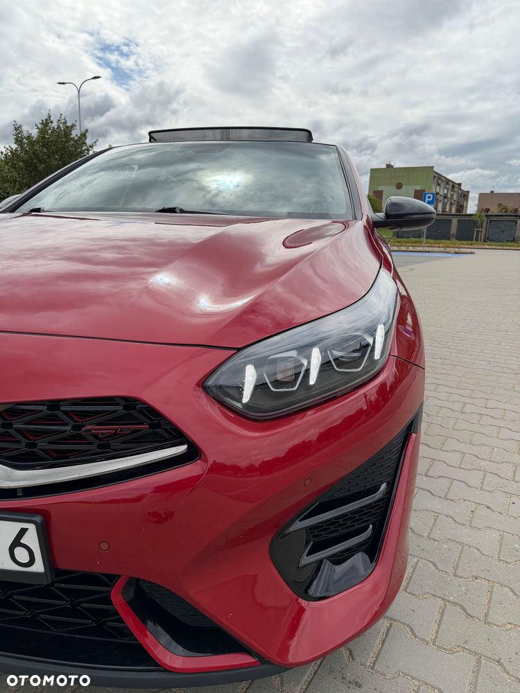 Kia Ceed - 8