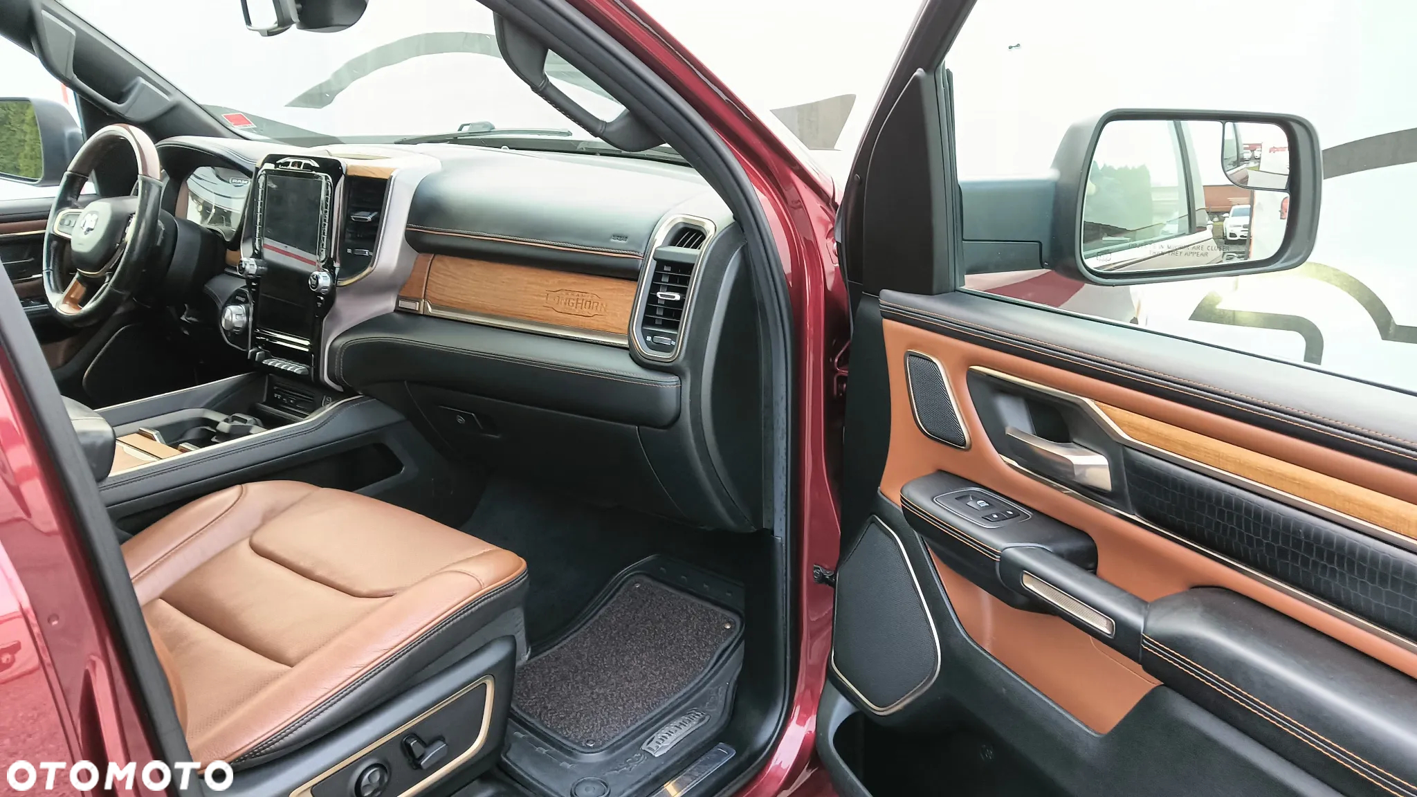 Dodge RAM 1500 5.7 4x4 - 16