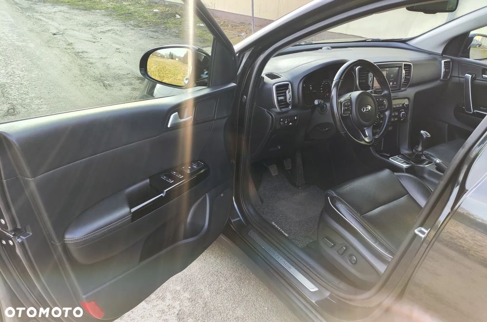 Kia Sportage 1.7 CRDI 2WD ISG Dream-Team Edition - 14