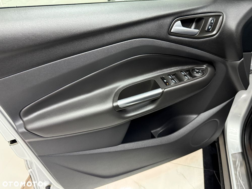 Ford Kuga 2.0 TDCi 4WD Titanium - 11