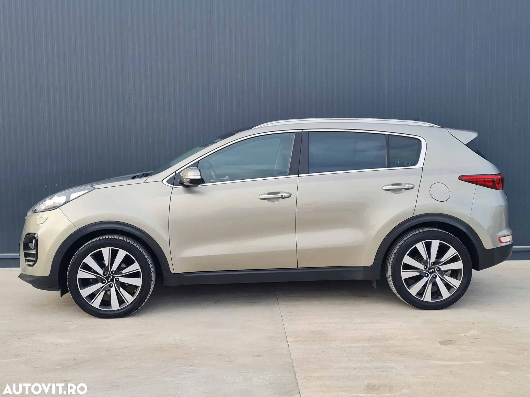 Kia Sportage 1.7 CRDI 2WD Vision - 25