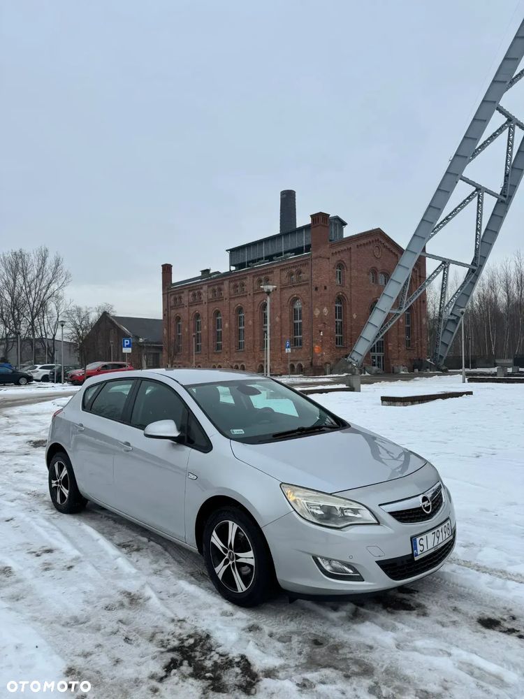 Opel Astra 1.4 Turbo Cosmo - 14
