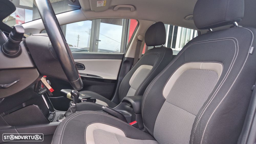 Kia Ceed SW 1.6 CRDi Prime - 12