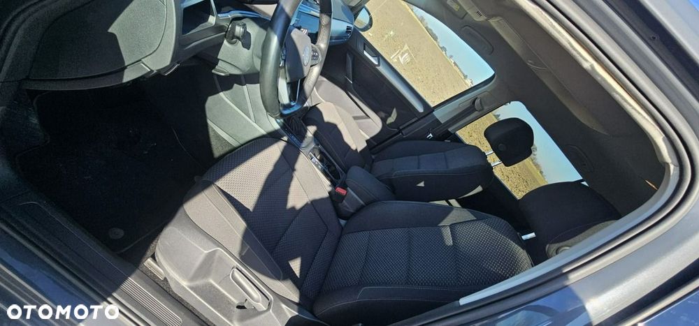 Volkswagen Touran - 24