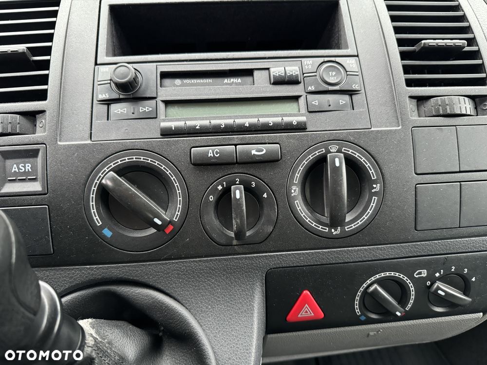 Volkswagen Transporter T5 TDI L1H1 - 17