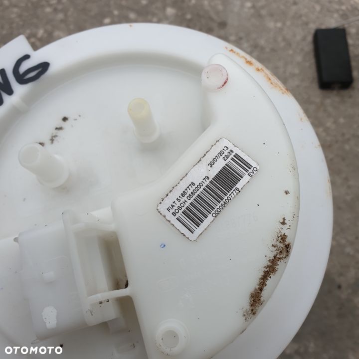 FIAT 500L 500 L 1.4 POMPA PALIWA  51887776 0580200179 16R - 2