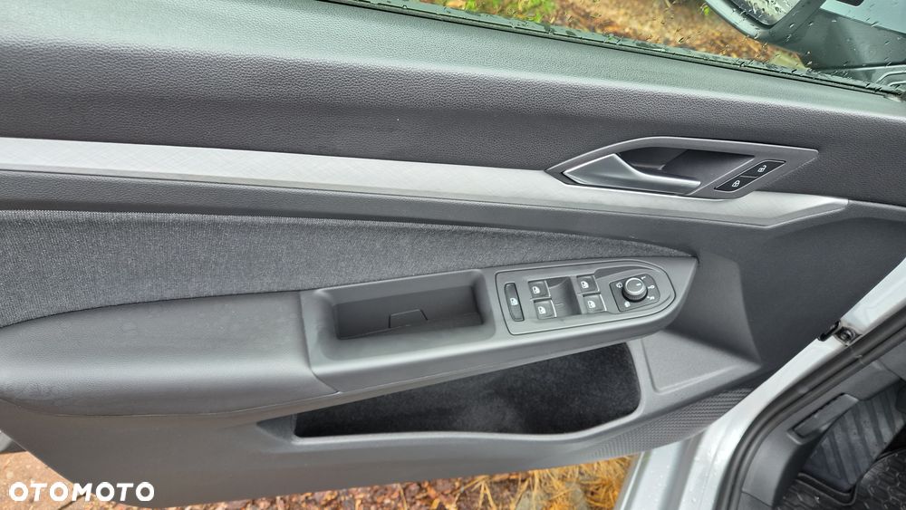 Volkswagen Golf 2.0 TDI SCR DSG Life - 9
