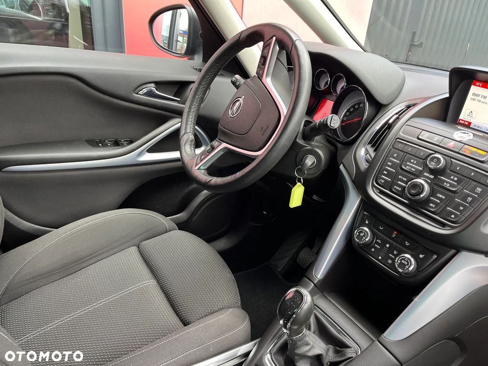 Opel Zafira Tourer 1.4 Turbo Business Edition - 16