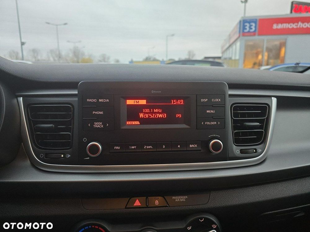 Kia Rio - 23