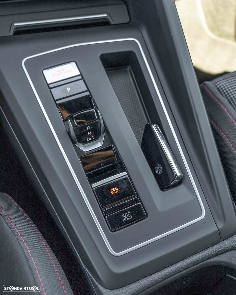VW Golf 2.0 TSI OPF DSG GTI - 31