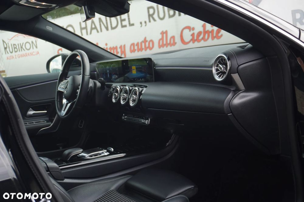 Mercedes-Benz CLA 180 7G-DCT Edition Progressive Line - 30