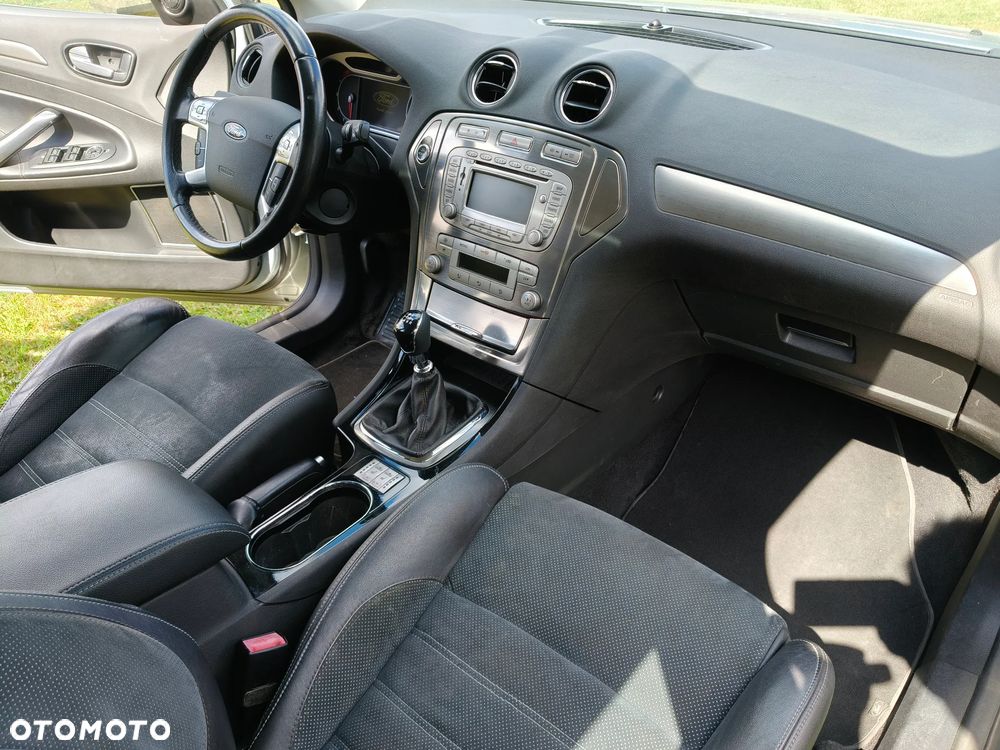 Ford Mondeo 2.2 TDCi Ghia - 11
