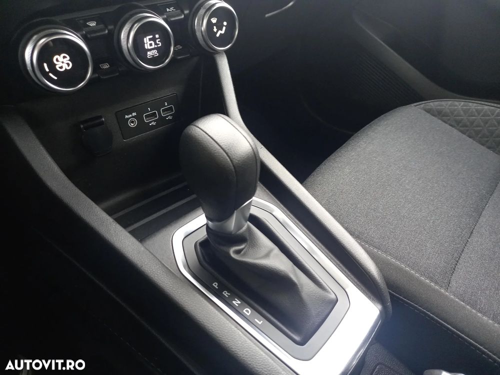 Renault Clio TCe 90 X-tronic BUSINESS EDITION - 17