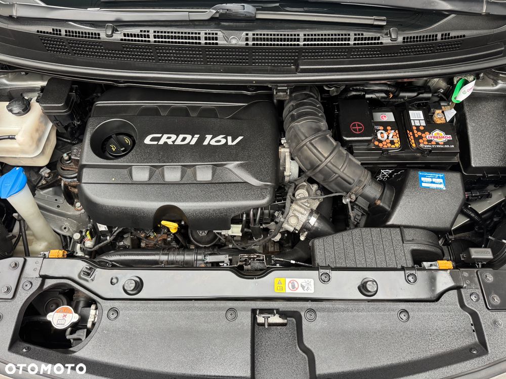 Kia Carens 1.7 CRDi Edition 7 - 10