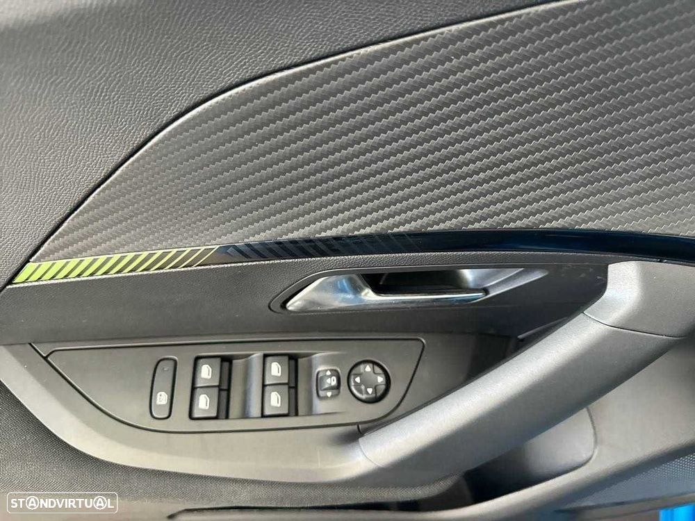 Peugeot e-2008 54 kWh Active - 21