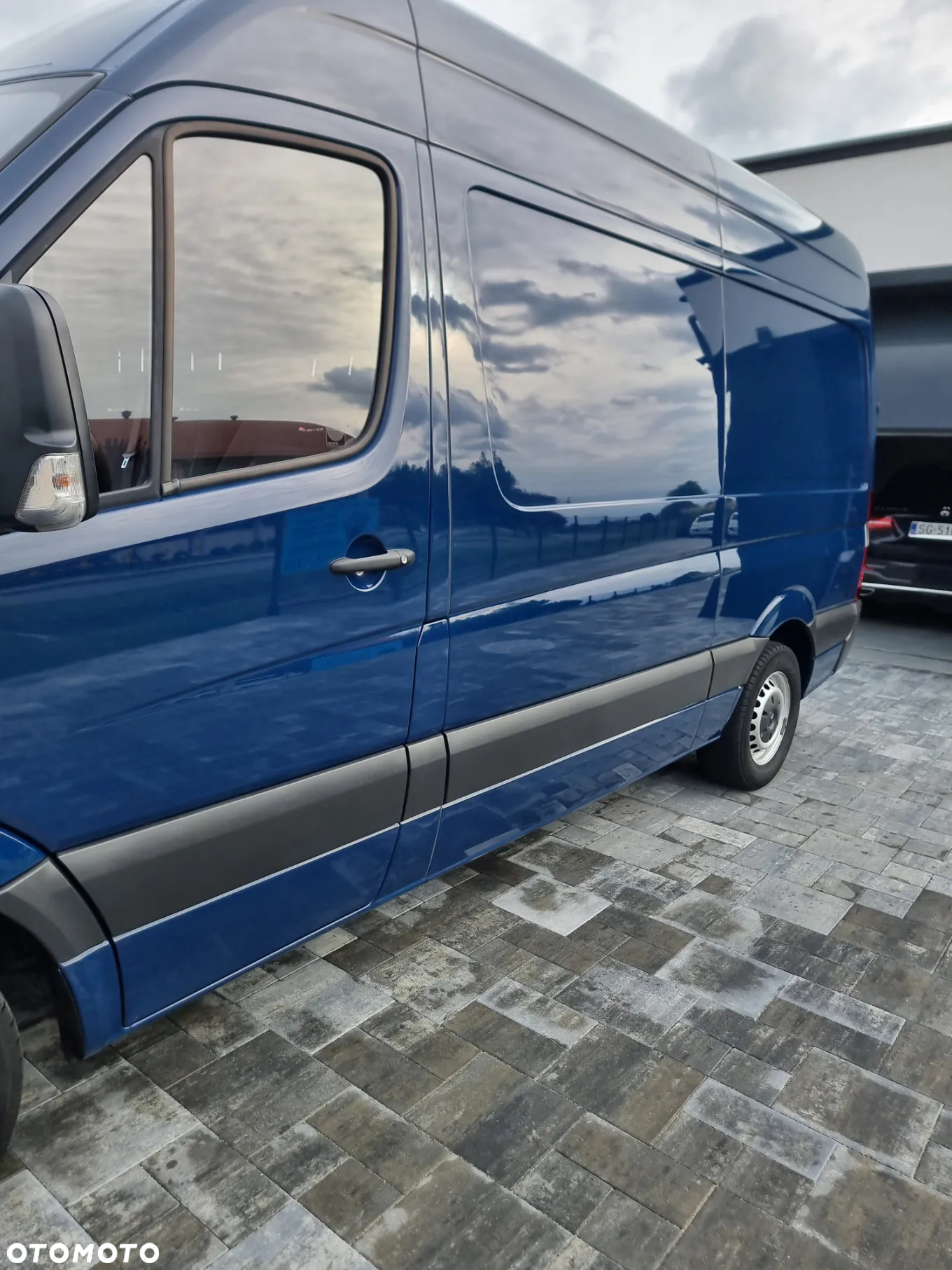 Mercedes-Benz Sprinter - 2