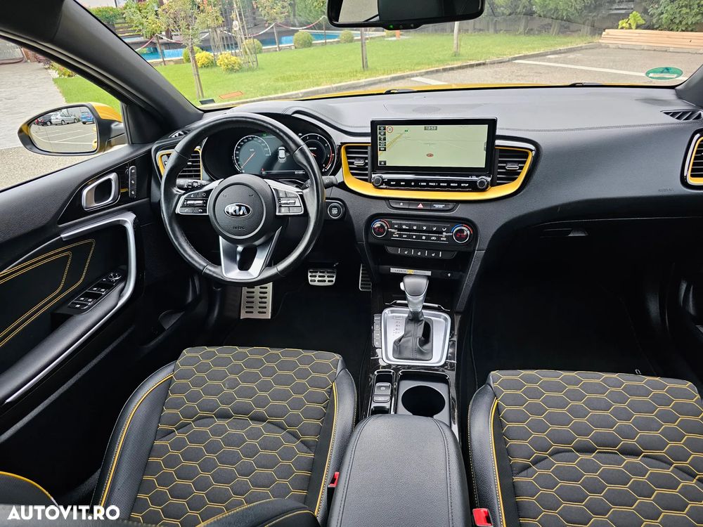 Kia XCeed 1.6 CRDi DCT7 PLATINUM EDITION - 7