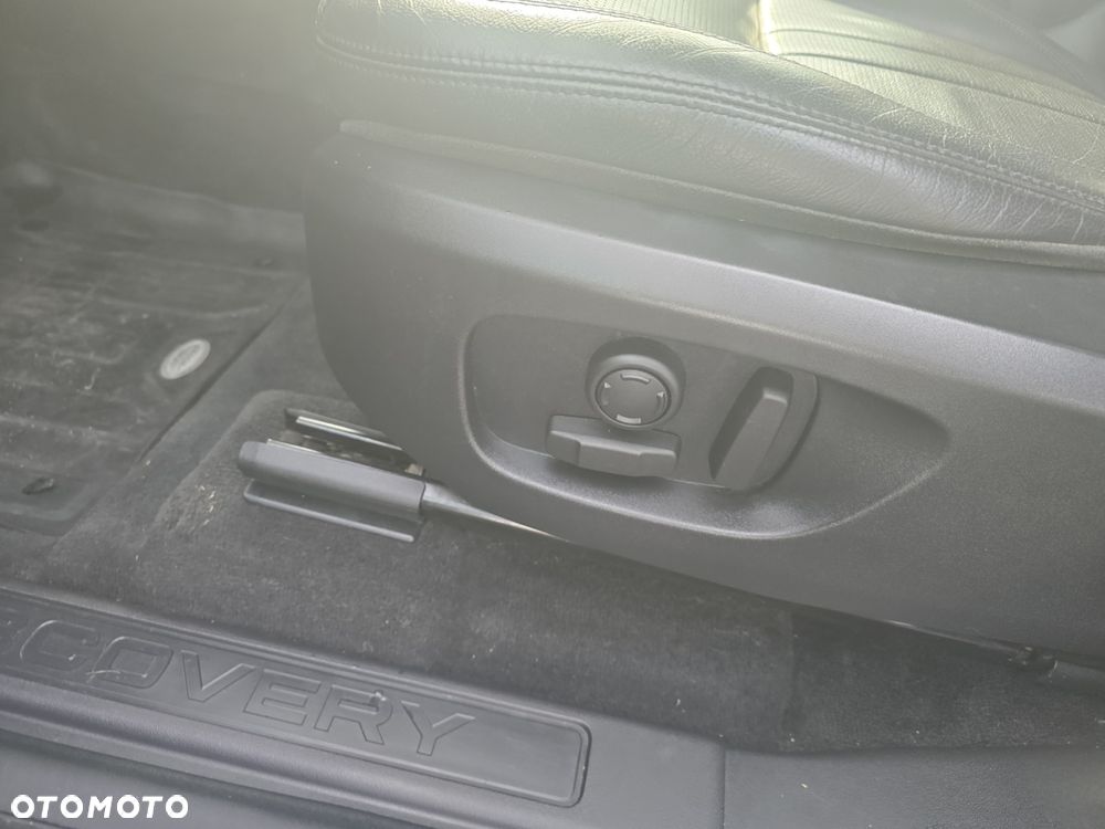 Land Rover Discovery Sport TD4 HSE Luxury - 19