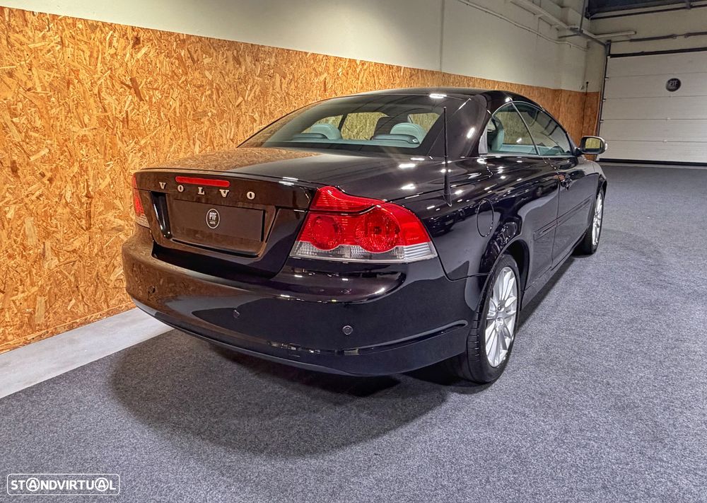 Volvo C70 2.0 D Momentum - 4