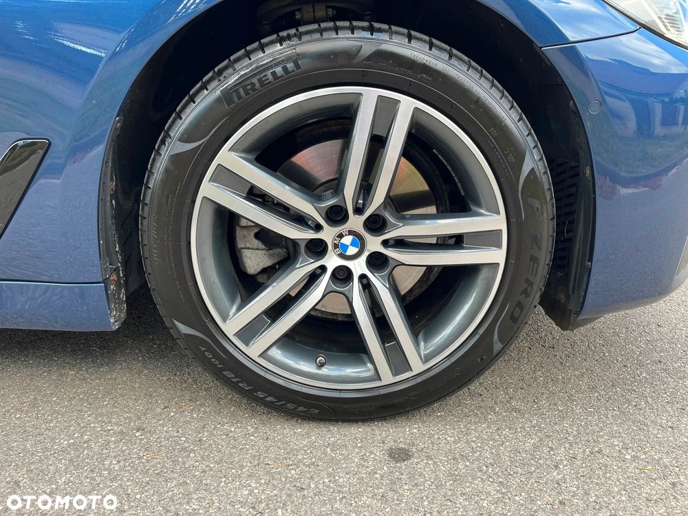 BMW Seria 5 520d M Sport - 14