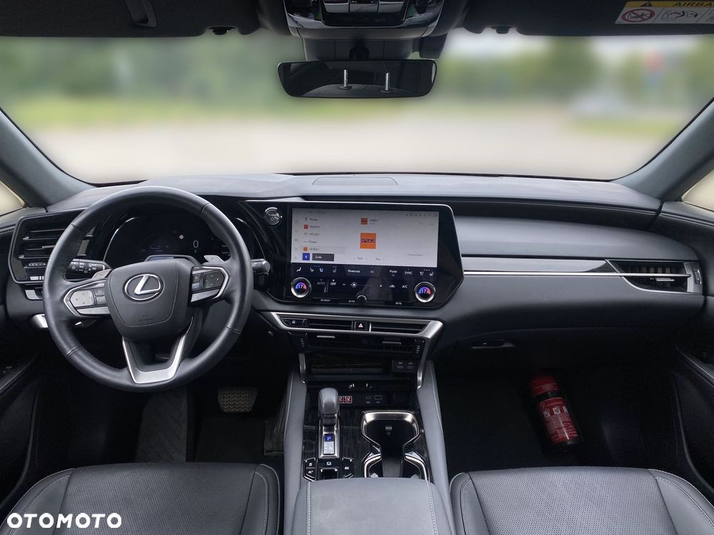 Lexus RX - 4